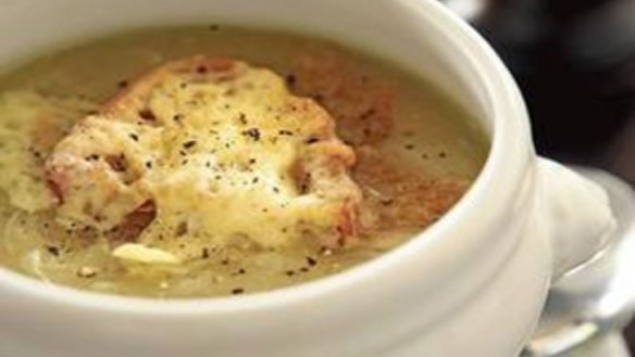 White onion and cider soup