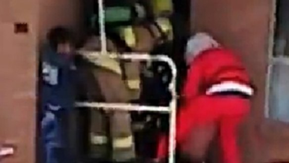 Christmas comes early as firefighter Santa and his lolly-run helpers ...