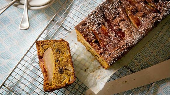 Seamless blending of flavours: Pear, chocolate and hazelnut cake.