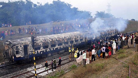 Australian dies in Indian train fire