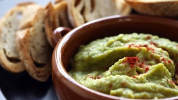 Broad bean dip