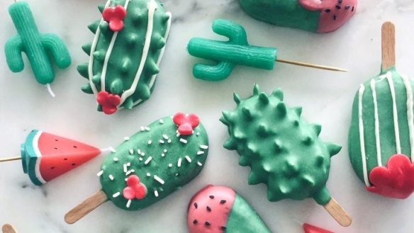 Cactus-themed cake pops by Raymond Tan.