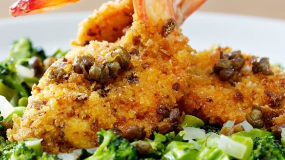 Prawn cutlets with broccoli and capers.