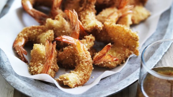 Panko breadcrumbs lend these prawns a really great crunch.