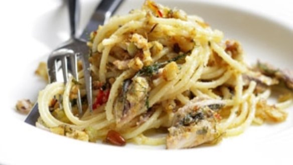 Bucatini with sardines and fennel