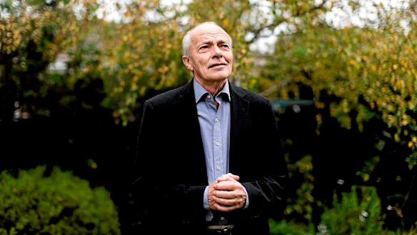 Former <i>Age</I> editor Les Carlyon was made a companion of the Order of Australia.