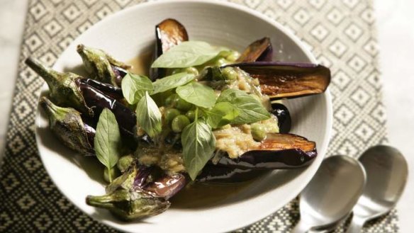 Green Thai curry with apple eggplant.