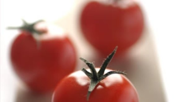 Crostini with cherry tomatoes