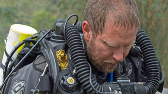 Diving expert Richard Harris, an anaesthetist from Adelaide, undertook the dangerous dive through to the 12 Thai boys and their coach on Saturday, clearing the way for the rescue attempt on Sunday.

