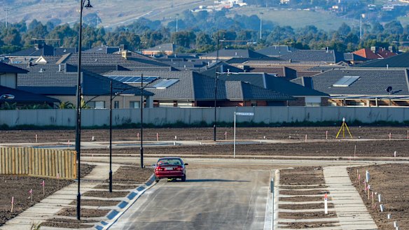 APRA is proposing to tighten bank capital requirements for property investor and interest-only loans.