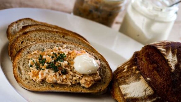 Salmon rillettes ... You can make them without a  Thermomix but the machine allows some cool tricks.