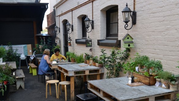 Rafter and Rose laneway cafe.