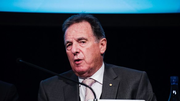 Former ACCC chief Graeme Samuel says we should let the royal commission into banking run its course.