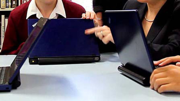 Computer case recall as screens show cracks