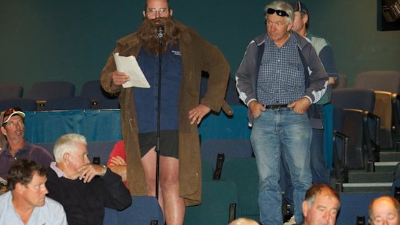Small towns 'will rot' with basin plan