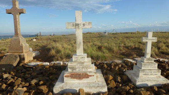 Boer War memorials atop Spioenkop Hill.
