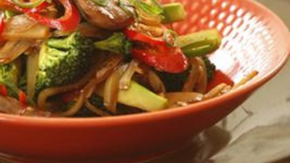 Chicken liver and bamboo shoot stir-fry