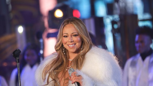 Mariah Carey has revealed she suffers from bipolar disorder.