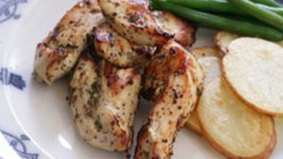 Grilled chicken with mustard and chives