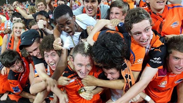 Fans show Besart Berisha their appreciation.