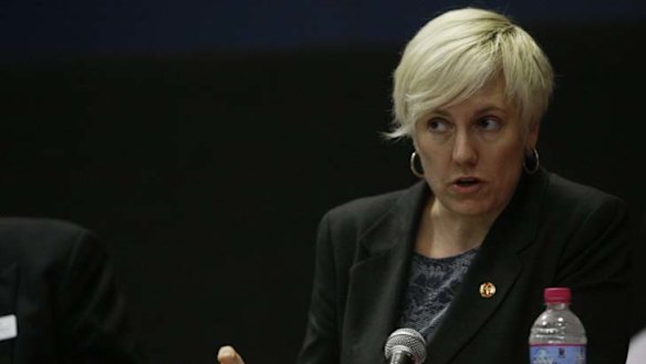 Cate Faehrmann, the former chief of staff to federal Greens leader Richard Di Natale, will contest the NSW upper house vacancy triggered by Mehreen Farqui's planned move to the Senate.