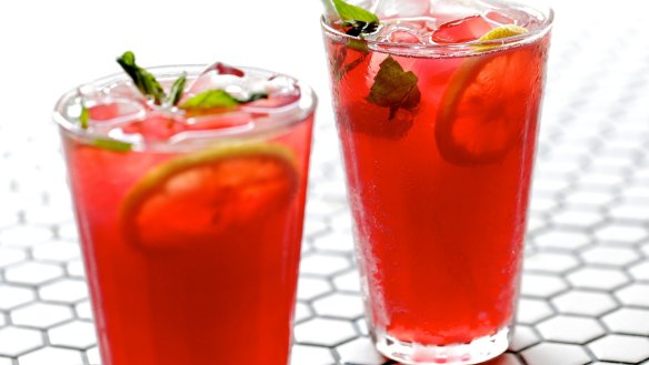 Hibiscus iced tea (