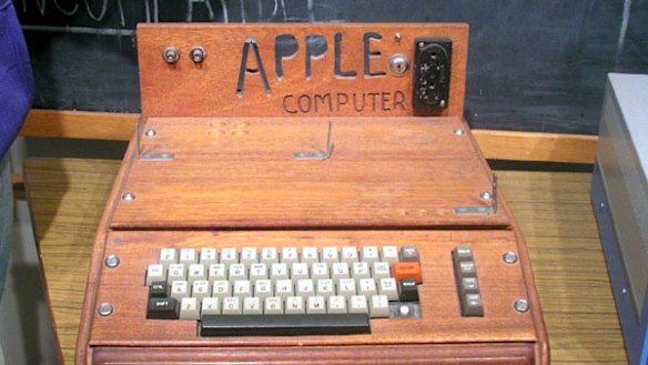 Rare Apple I computer sells for $216,000 in London