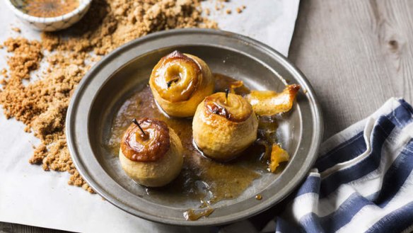 Lovely simple Autumn sweet: Baked apples with verjuice.