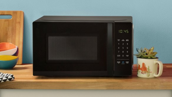 Amazon's new microwave oven can cook your potato by voice command. 