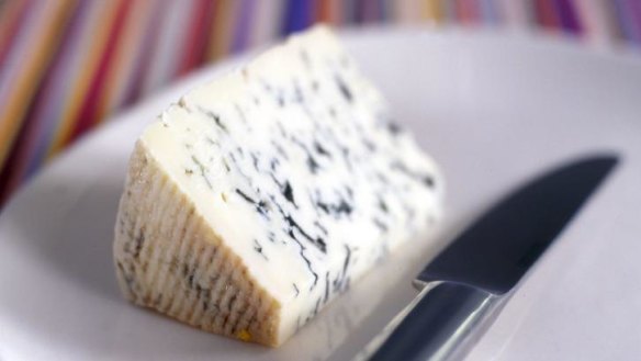 The rich, oakier styles of chardonnay pair well with rich blue cheeses. 