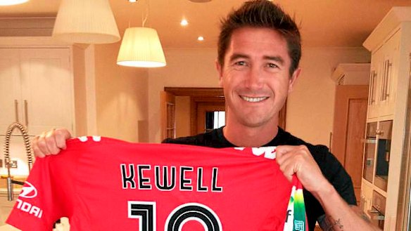 Harry Kewell with his Melbourne Heart jersey.