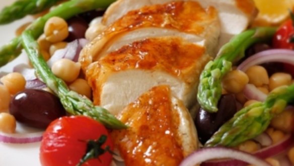 Roast chicken with asparagus and chickpea salad