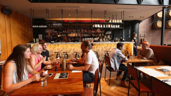 What the suburbs need: Eastland's Hunter & Barrel hits the mark.