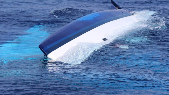 Australian sailor Lewis Bennett charged in US with honeymoon murder of wife