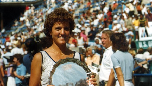 Elizabeth Minter recalls the loneliness of the tennis professional