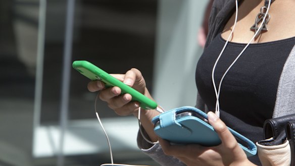 Optus, Vodafone and TPG all participated in the auction, leading to a three-way fight for the 700 spectrum.