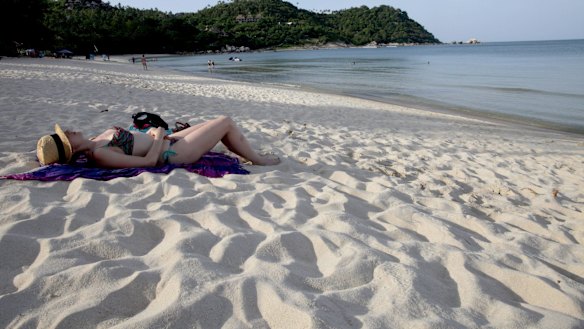 Two Australians injured in fatal speedboat crash near Koh Samui, Thailand