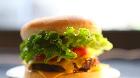The cheeseburger at Burger Project.