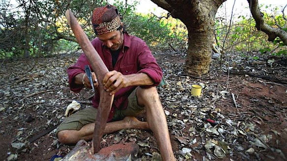 Walkers learn how to make clap sticks and boomerangs.