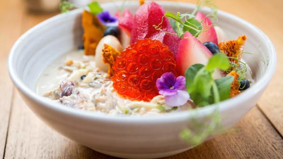 Does breakfast taste better when it's this pretty? Yes! The bircher at Three Monkeys Place.