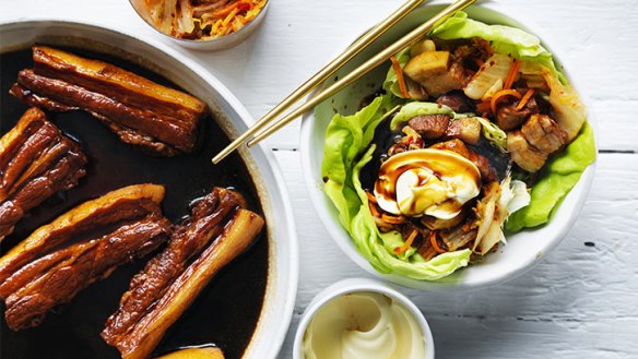 Coconut water-braised braised pork and kimchi wraps.