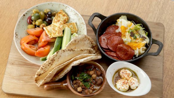 The summer version of the Lebanese breakfast platter.