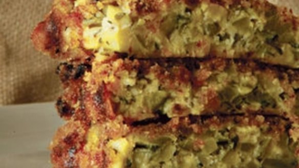Baked zucchini and bread pie