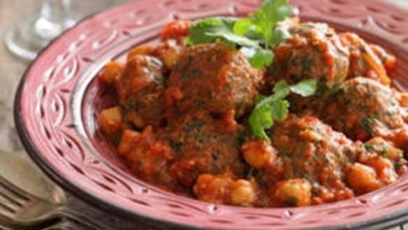 Moroccan meatballs with chickpeas