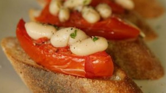 Roast tomato and white-bean crostini
