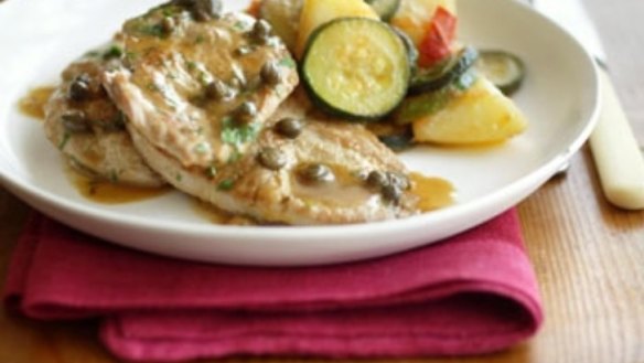 Veal scaloppine with zucchini and potatoes