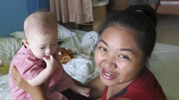 Pattharamon Janbua holds Gammy.