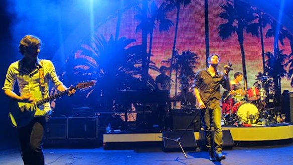 Smorgasbord of greatest hits as Powderfinger sing farewell, Brisbane