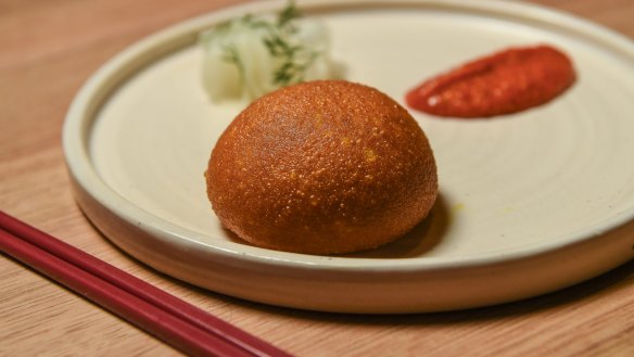 Rendang bun with pickled fennel and sambal.