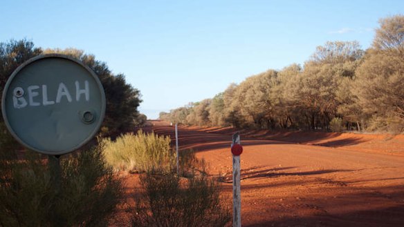 On the way to Belah Shearers Quarters in Gundabooka National Park.